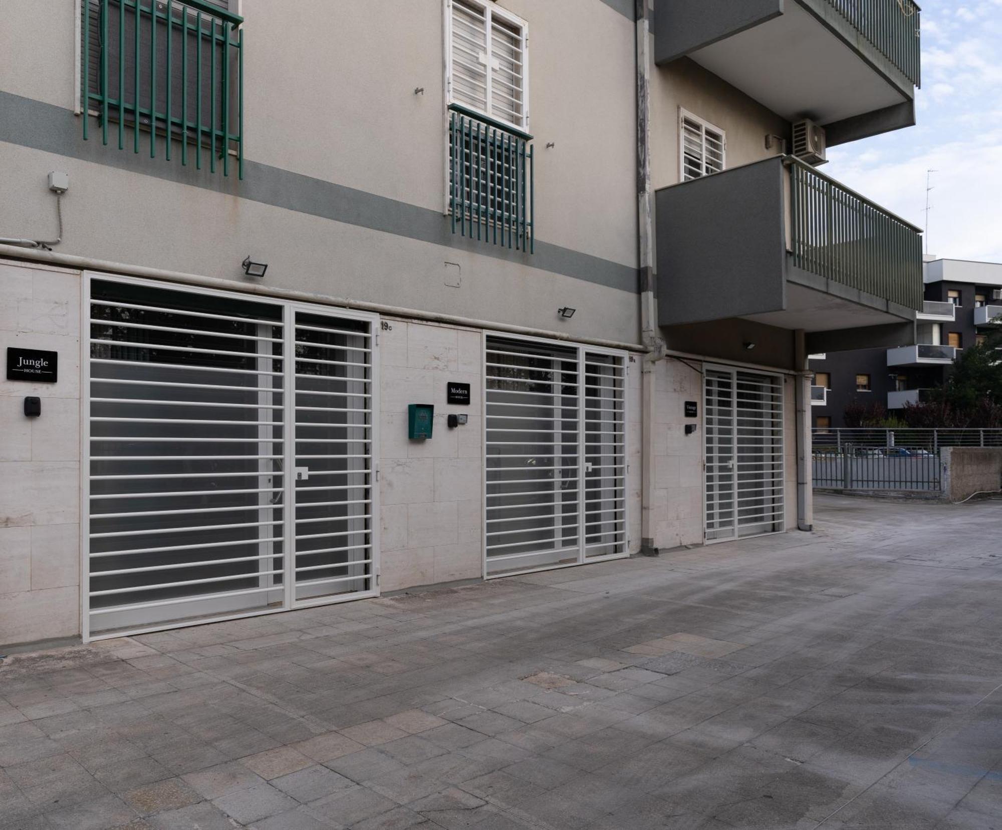 Quartierino Houses Bari Bagian luar foto